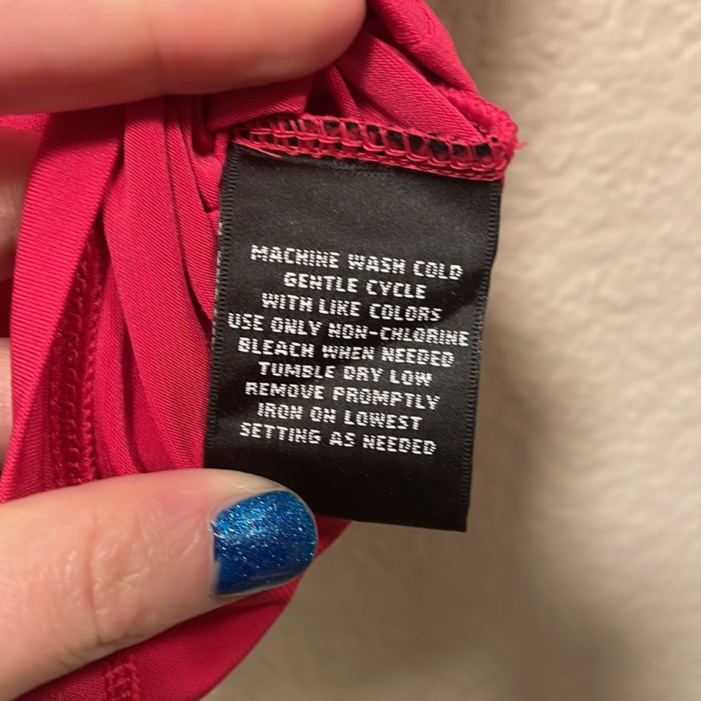 Pink East 5th shirt - Picture 4 of 4